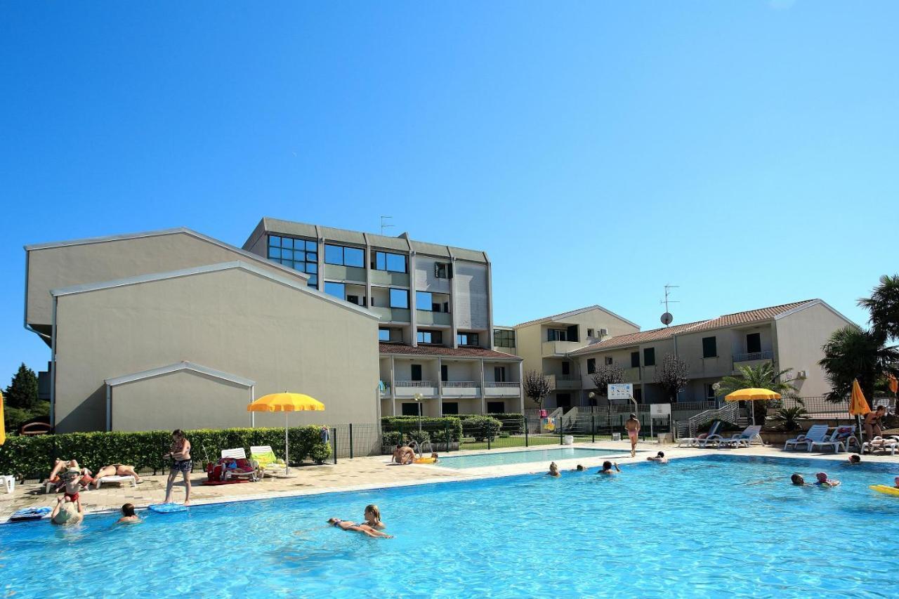 Villaggio Luna Due Caorle Exteriör bild