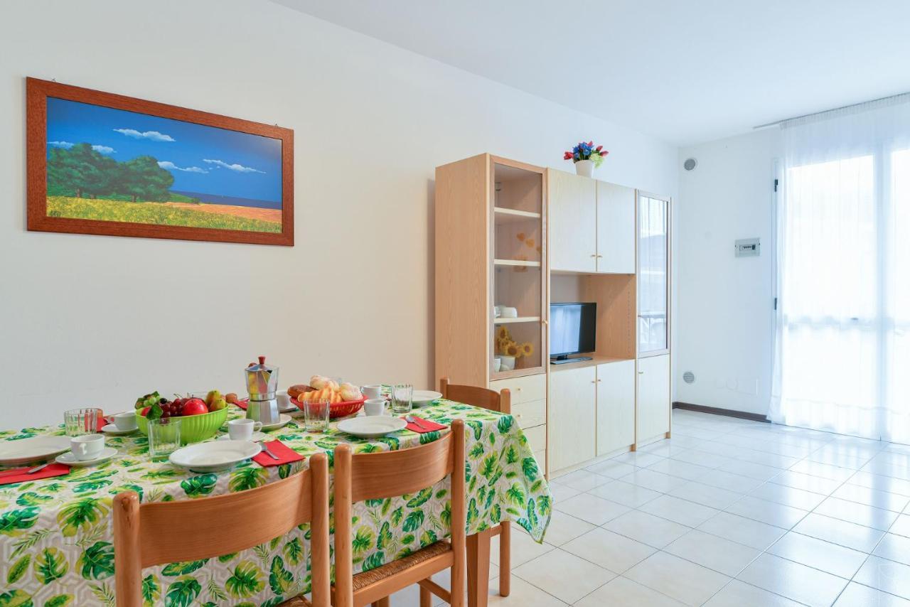 Villaggio Luna Due Caorle Exteriör bild