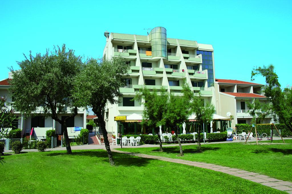 Villaggio Luna Due Caorle Exteriör bild
